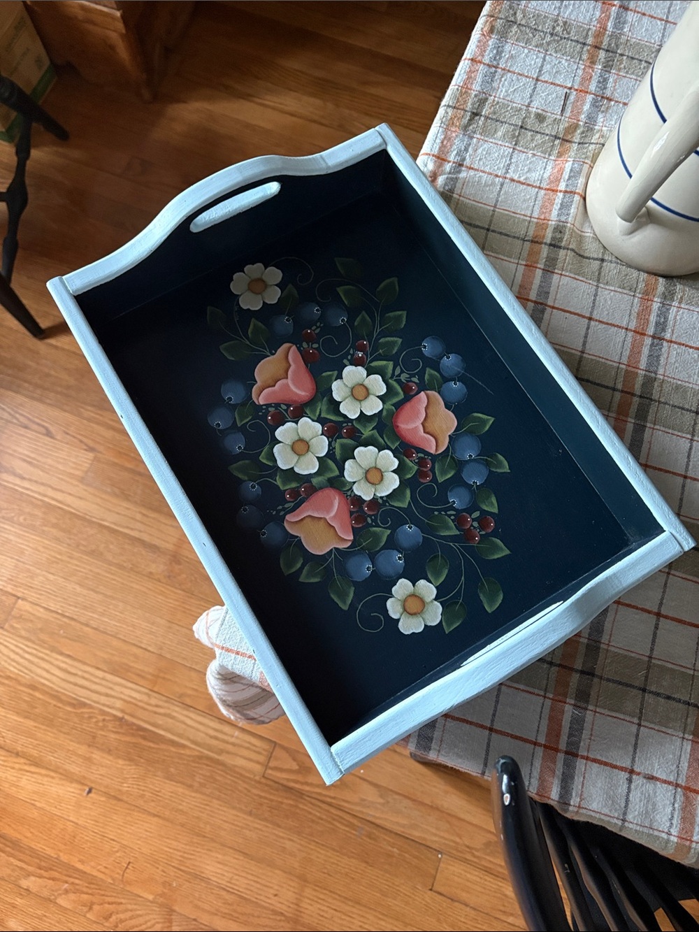 American Vintage Hand-Painted Floral Vanity Tray in Navy and Light Blue